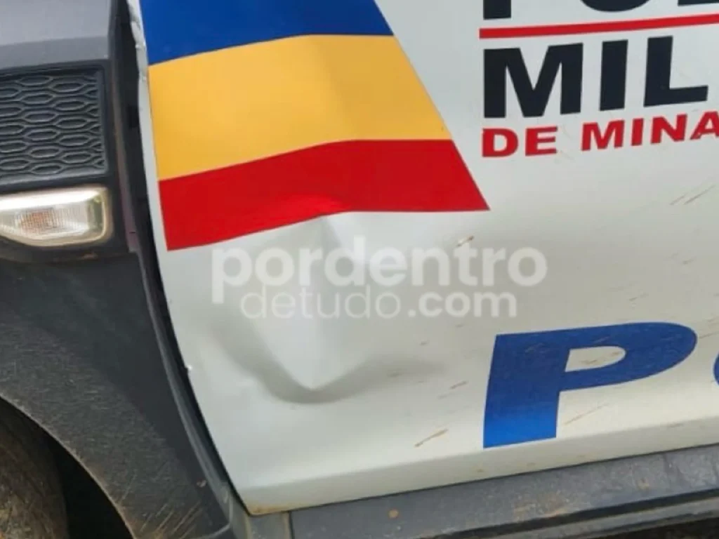 Viatura da PM se envolve em acidente durante operação policial em Matozinhos