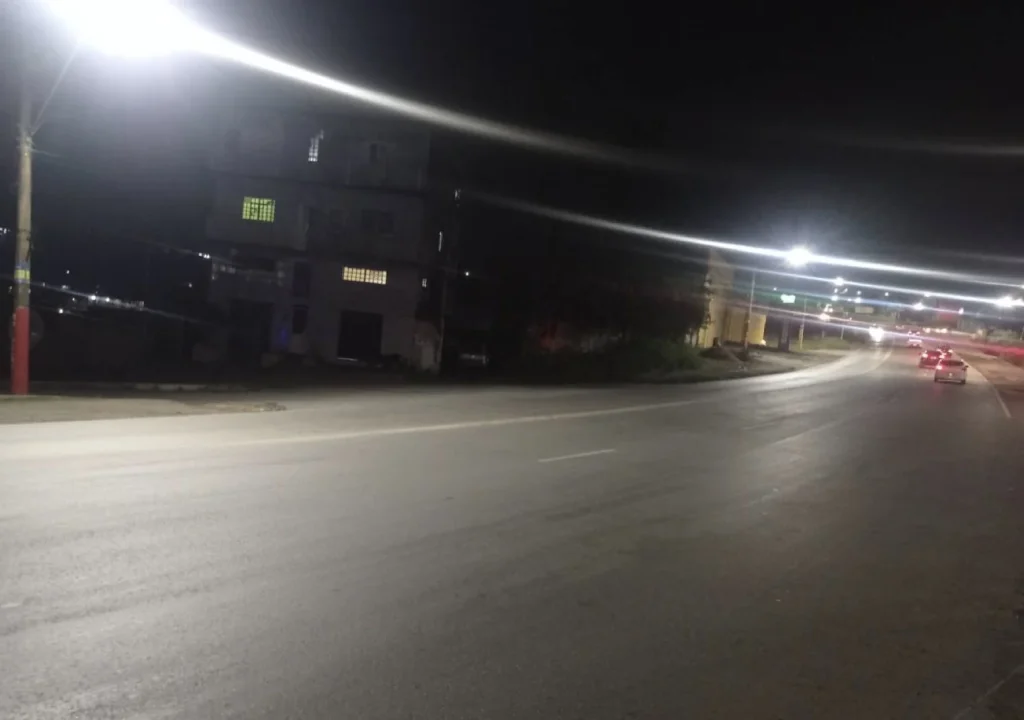 Acidente entre carro e moto deixa ferido em cruzamento de Matozinhos