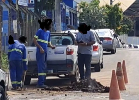 Após reportagem, manutenção da COPASA é realizada em vazamento que persistia há meses em Pedro Leopoldo