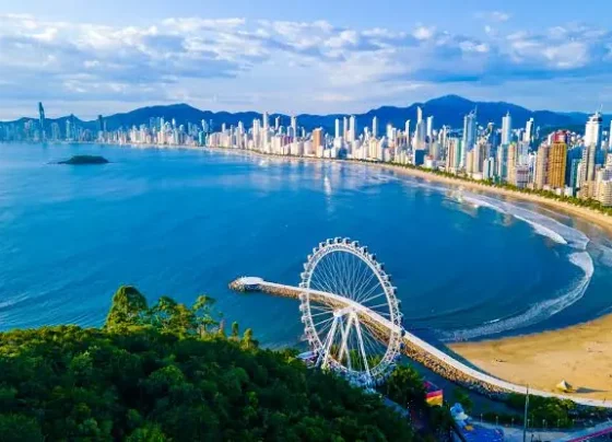 Compra de R$ 500 em cidade turística surpreende moradora de Pedro Leopoldo que nunca viajou ao local