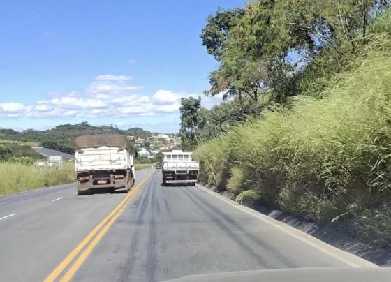 FLAGRANTE: Caminhão ultrapassa em local proibido e em trecho de vários acidentes na MG-424