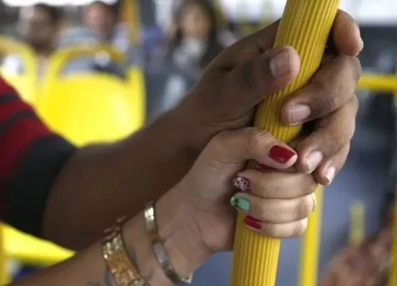 Idoso é preso por importunação sexual em ponto de ônibus na zona rural de Sete Lagoas