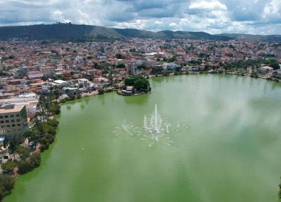 Menor é apreendido com arma e drogas em praça de Sete Lagoas