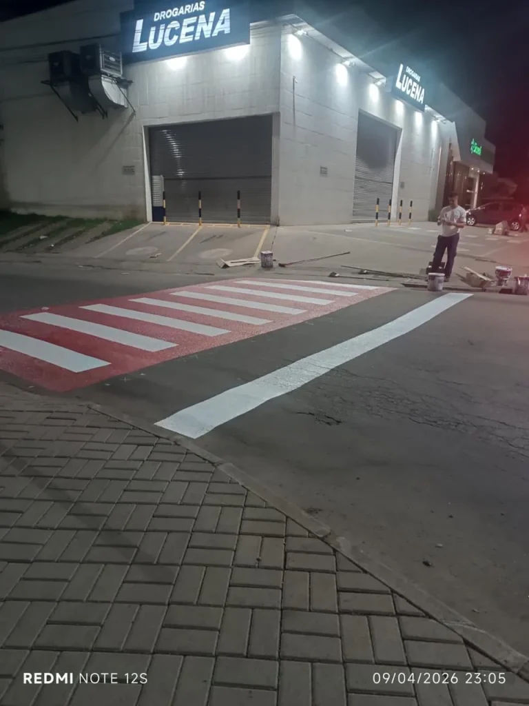 Nova faixa de pedestre é implantada em avenida de Matozinhos