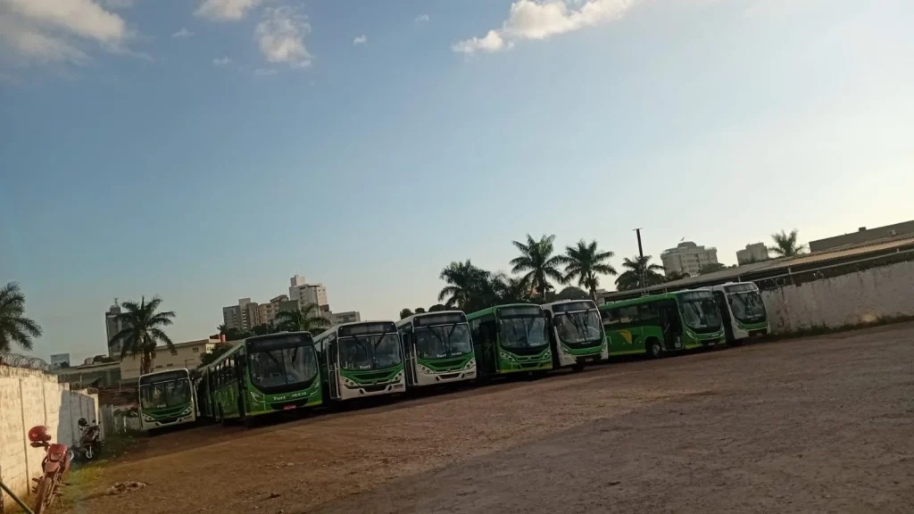 Sem acordo entre Turi e funcionários, Sete Lagoas amanhece sem transporte público nesta quarta