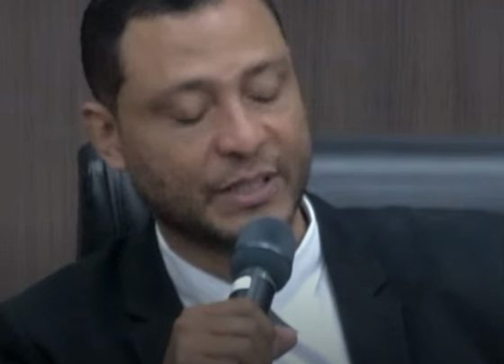 VÍDEO: Vereador Emanuel Oba cobra melhorias e cita pedido de iluminação em LED na Avenida Central