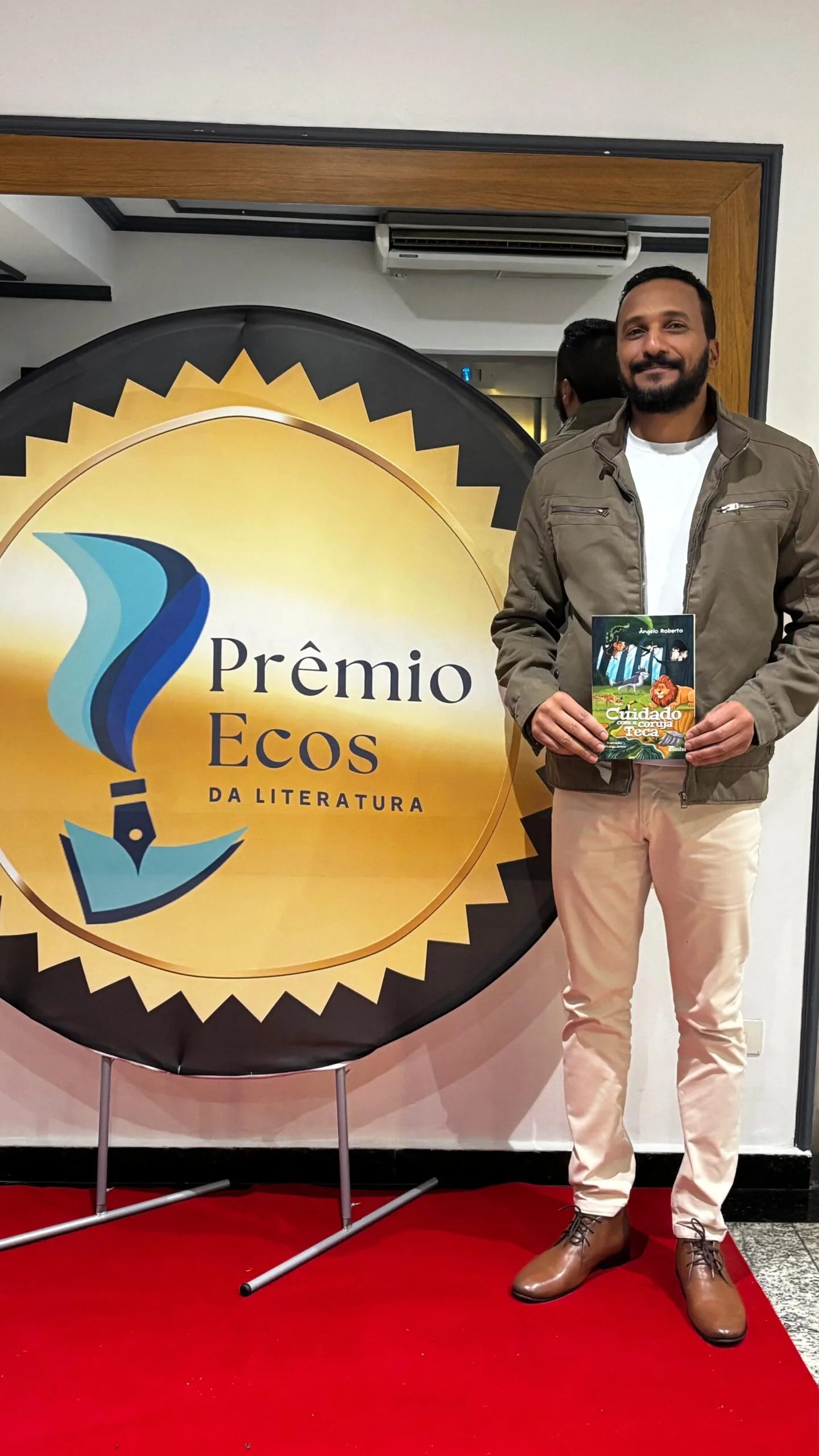 Escritor de Matozinhos conquista 1º lugar em prêmio nacional de literatura