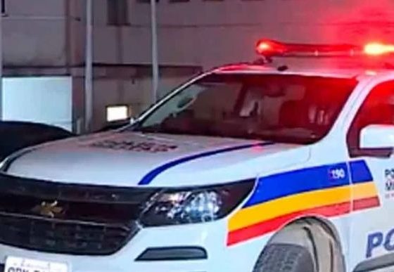 Homem em situação de rua é atacado com golpes de facão e busca socorro em posto de combustíveis em Matozinhos