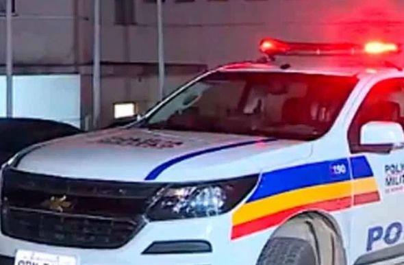 Homem em situação de rua é atacado com golpes de facão e busca socorro em posto de combustíveis em Matozinhos