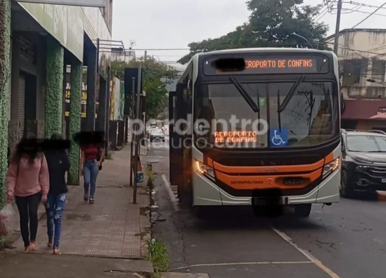 Ônibus e SUV se envolvem em acidente no Centro de Pedro Leopoldo
