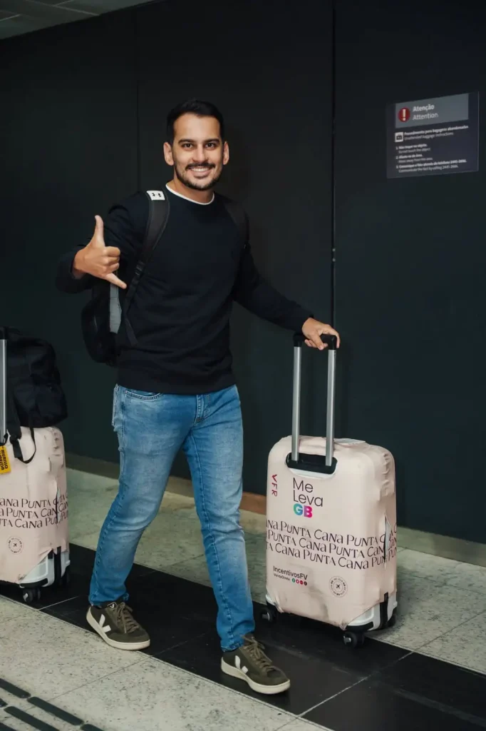 Pedro-leopoldense conquista viagem internacional em premiação nacional do Grupo Boticário