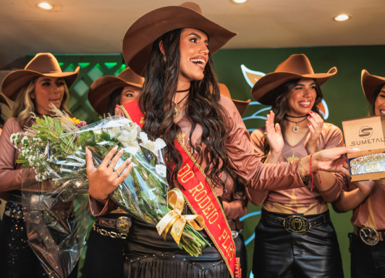 Tayná Barra, a Rainha do Pedro Leopoldo Rodeio Show 2026, inicia oficialmente seu reinado