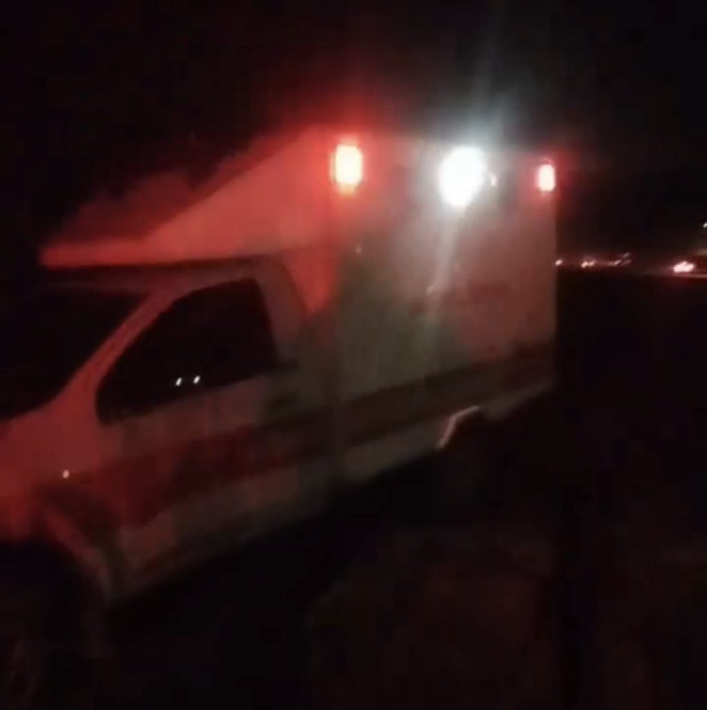 Ambulância capota na madrugada na MG-424 e mobiliza equipes de segurança