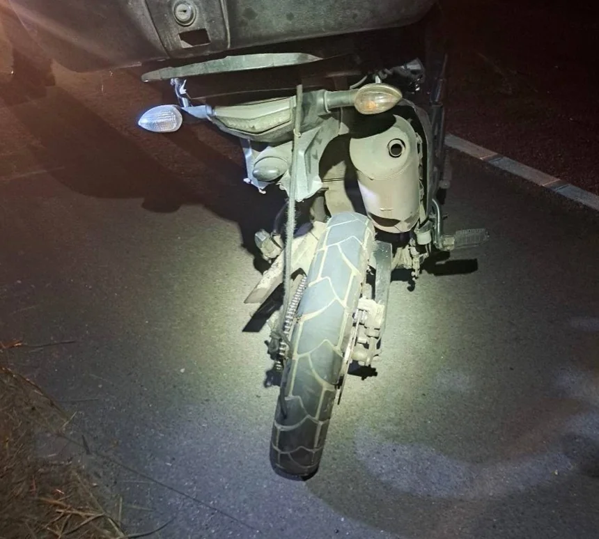 Casal fica ferido em acidente envolvendo moto e dois carros na MG-424
