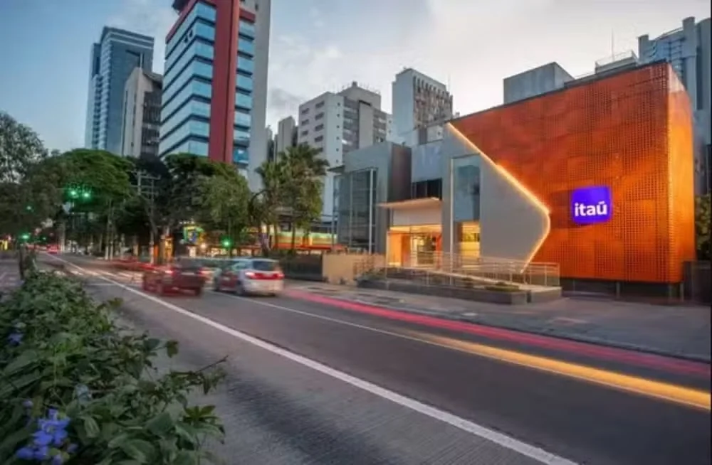 Clientes do Itaú podem receber dinheiro de volta após acordo por cobranças indevidas