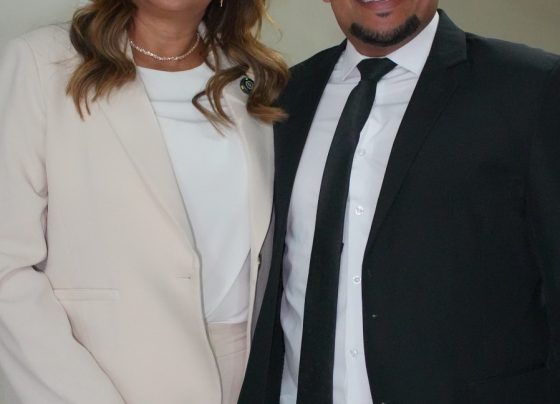 Empresária Viviane Barros recebe o título “Mulher Nota 10”