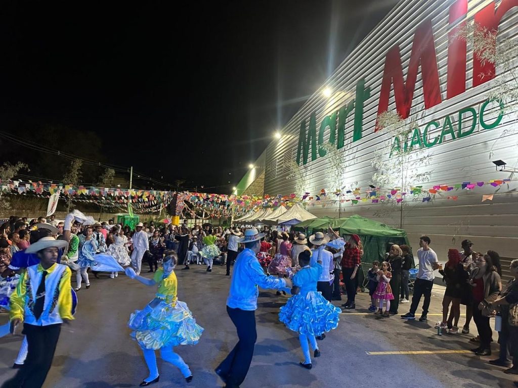 Pedro Leopoldo recebe Arraiá Mart Minas com música, quadrilha, diversão e promoções especiais
