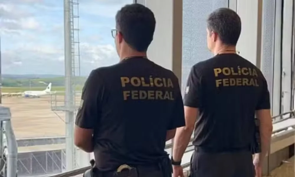 Procurado pela Interpol por crime em Pedro Leopoldo é extraditado para Minas Gerais