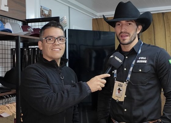 VÍDEO: Volante do Cruzeiro, Lucas Silva lança coleção da Full Horse no Pedro Leopoldo Rodeio Show