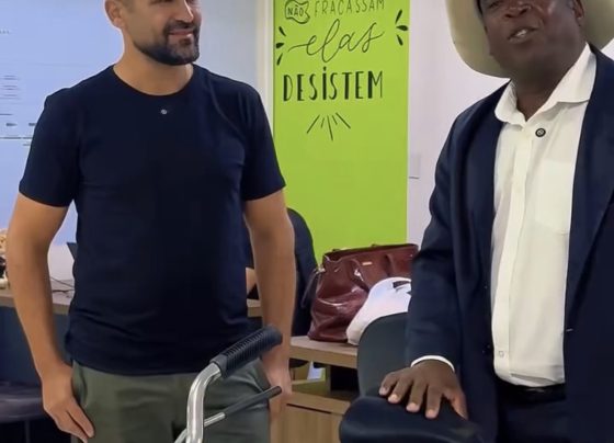 VIRALIZOU: Pastor conhecido em Pedro Leopoldo ganha bicicleta nova e emociona moradores