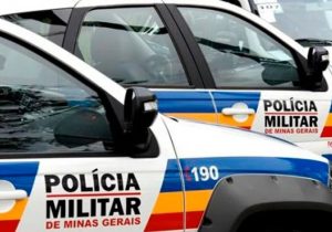 Dupla é presa por tráfico de drogas em apartamento