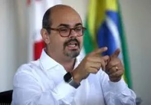Governador Mateus Simões estará em Matozinhos nesta segunda-feira para entrega de micro-ônibus e vacimóveis