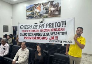Moradores protestam na Câmara de Matozinhos e cobram solução para o “pó preto”