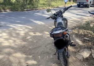 Motociclista fica ferido após queda em rodovia de Pedro Leopoldo
