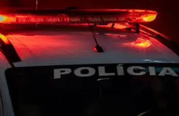 Motociclista foge da PM, faz manobras perigosas e tem moto apreendida em Pedro Leopoldo