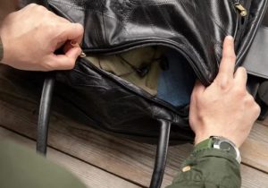 Mulher esquece bolsa em shopping e perde R$ 5 mil em Sete Lagoas