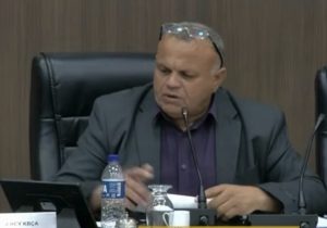 Presidente da Câmara de Matozinhos, Gercy Kbça, renuncia ao cargo durante sessão